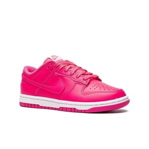 New Women’s Hot Pink Nike Dunks Size 9